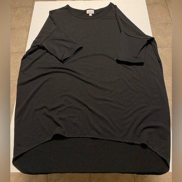 LuLaRoe small black Irma tunic top - Picture 2 of 5
